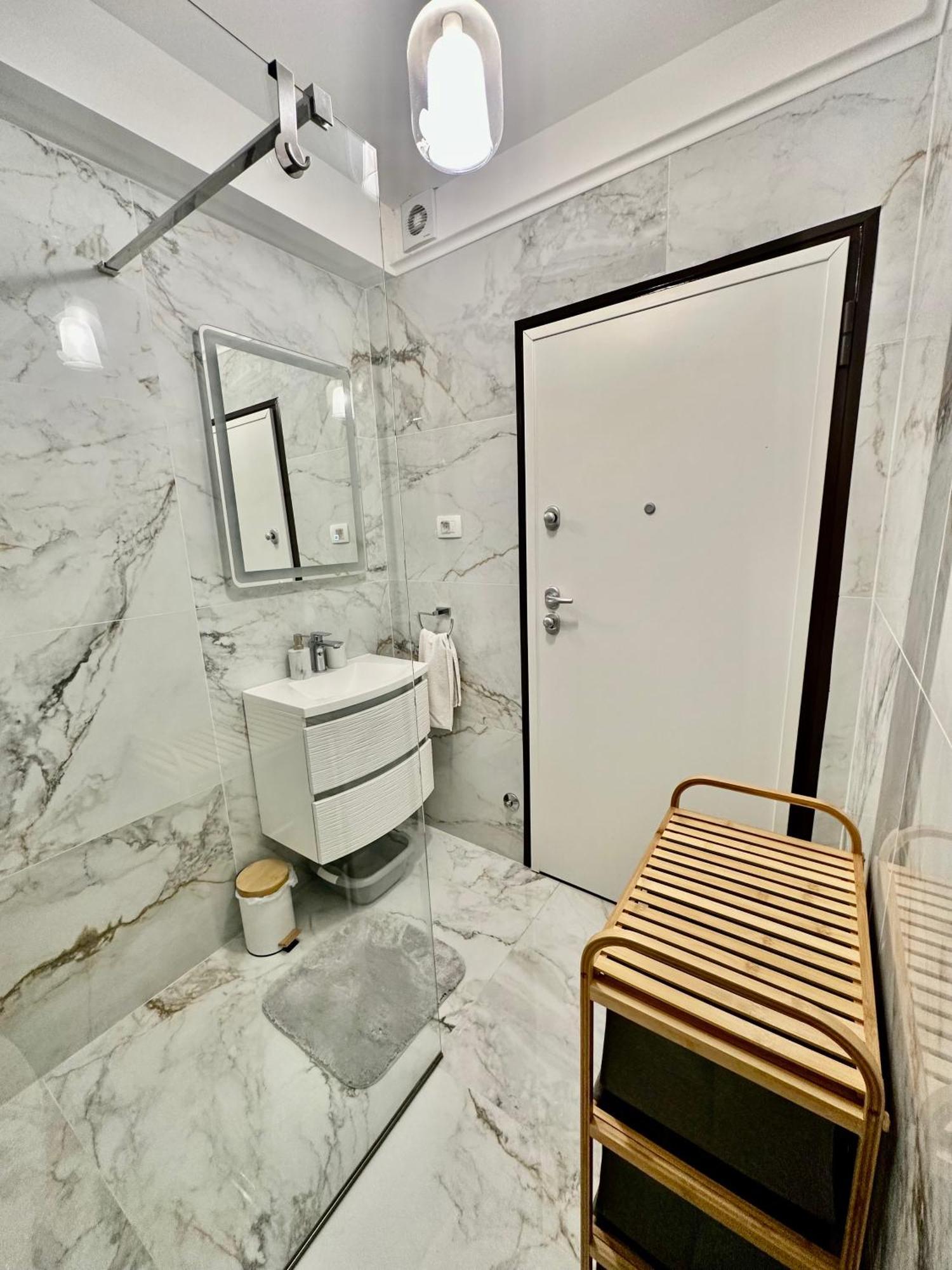 Apartment Sara IV Ližnjan Eksteriør billede